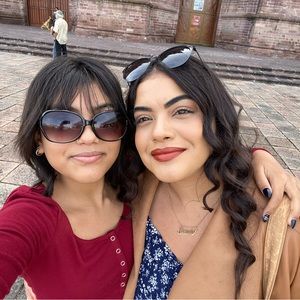 Meet your Posher, Sandy